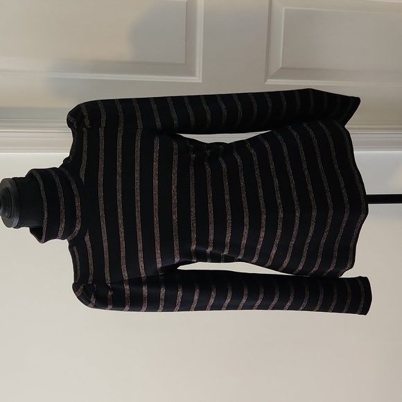 NWOT Veronica Beard Black Turtleneck Size M - Picture 4 of 12